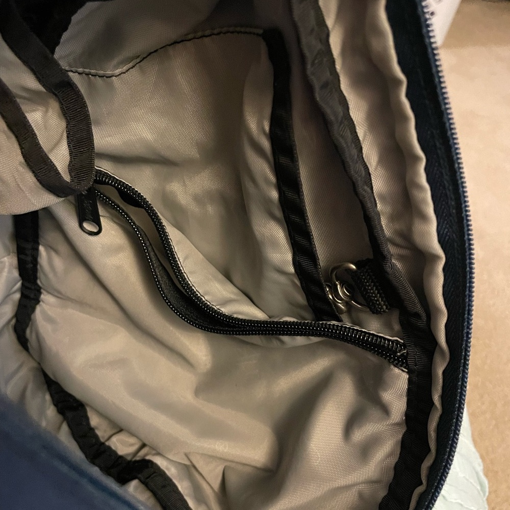 Ameribag crossbody bag - Picture 6 of 8